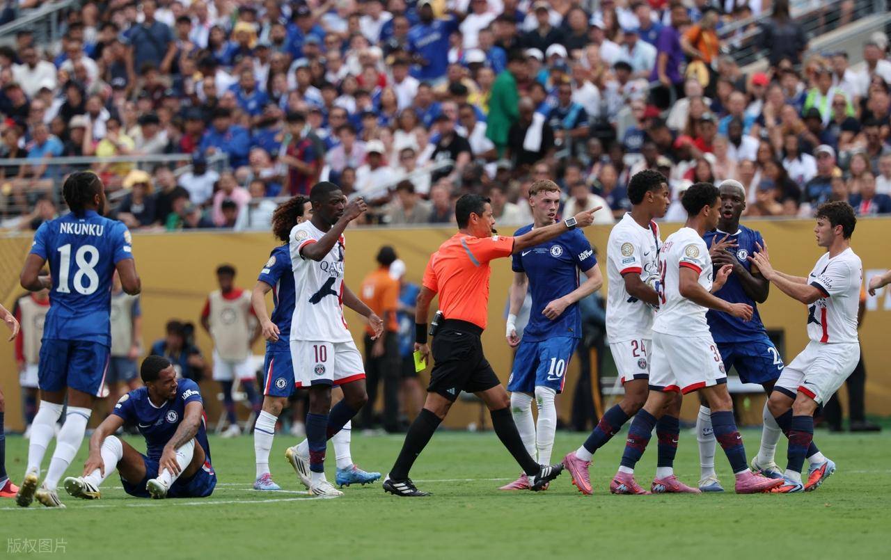 切尔西3-0击败巴黎，蓝军打到欧冠冠军软肋，问鼎新版世俱杯