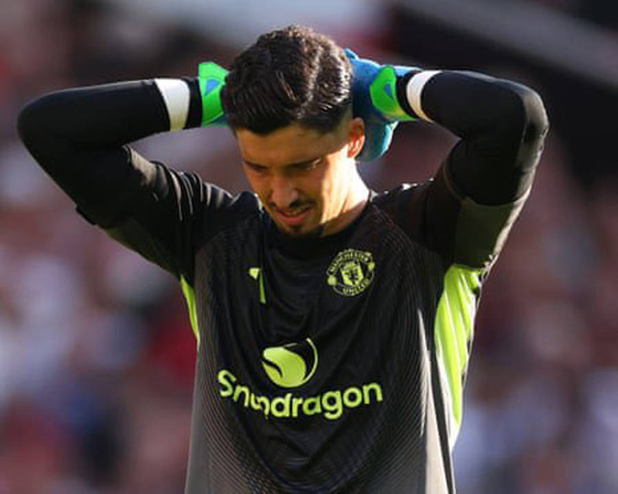 曼联又一人决定不走了！巴因迪尔拒绝土超冠军，决心留下争夺首发